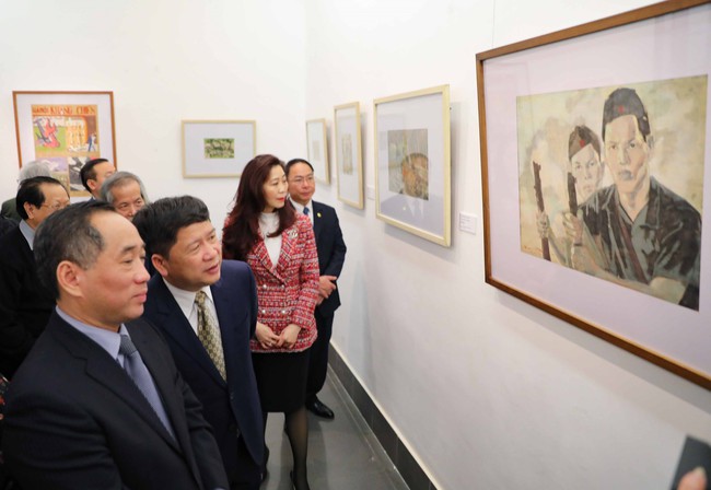 80 năm Đề cương văn hóa Việt Nam: Khai mạc triển lãm chuyên đề 'Nghệ sĩ là Chiến sĩ' - Ảnh 1.